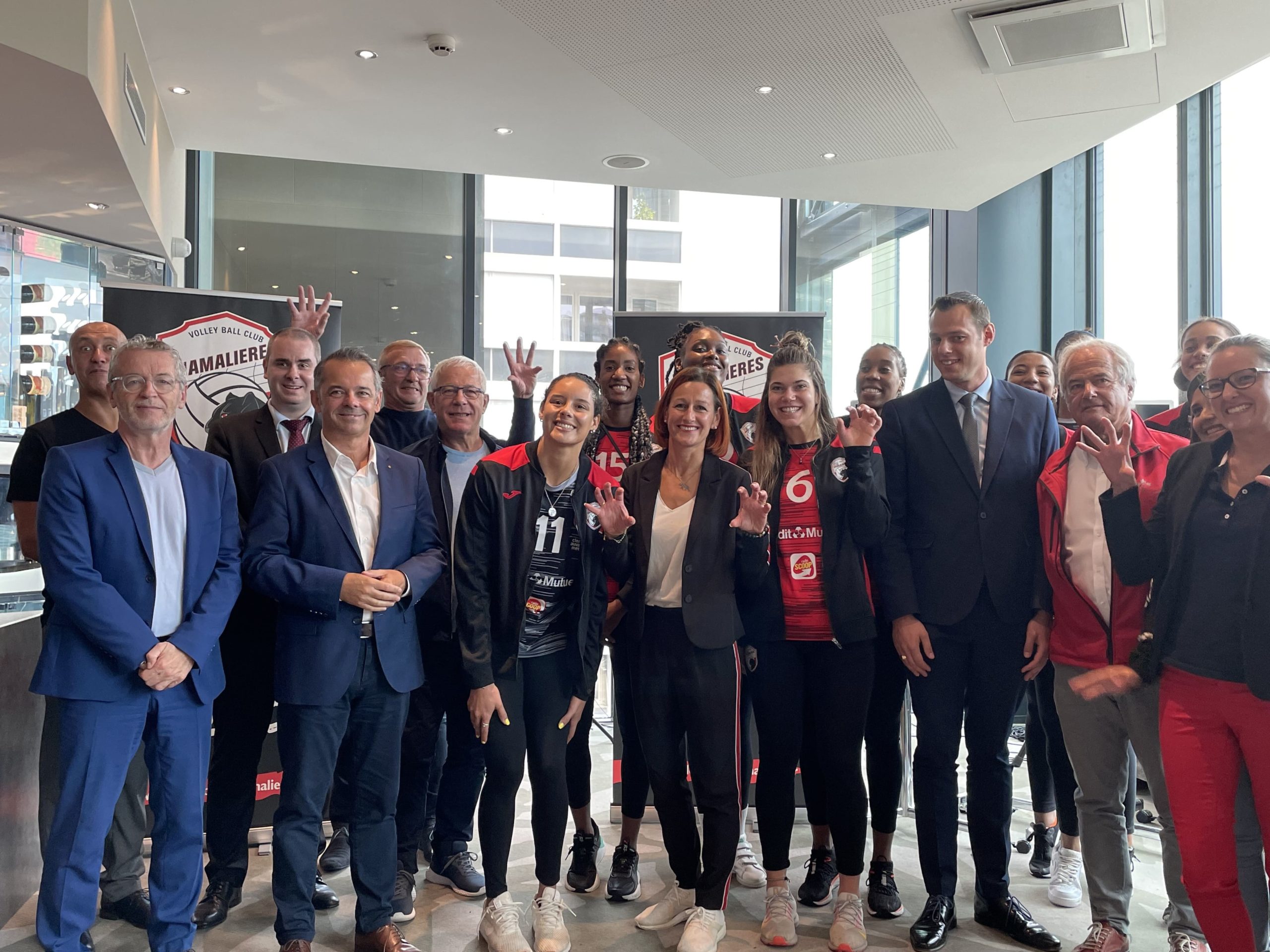 Elles ne seront pas des stars du volley,<strong>Elles deviendront des légendes !