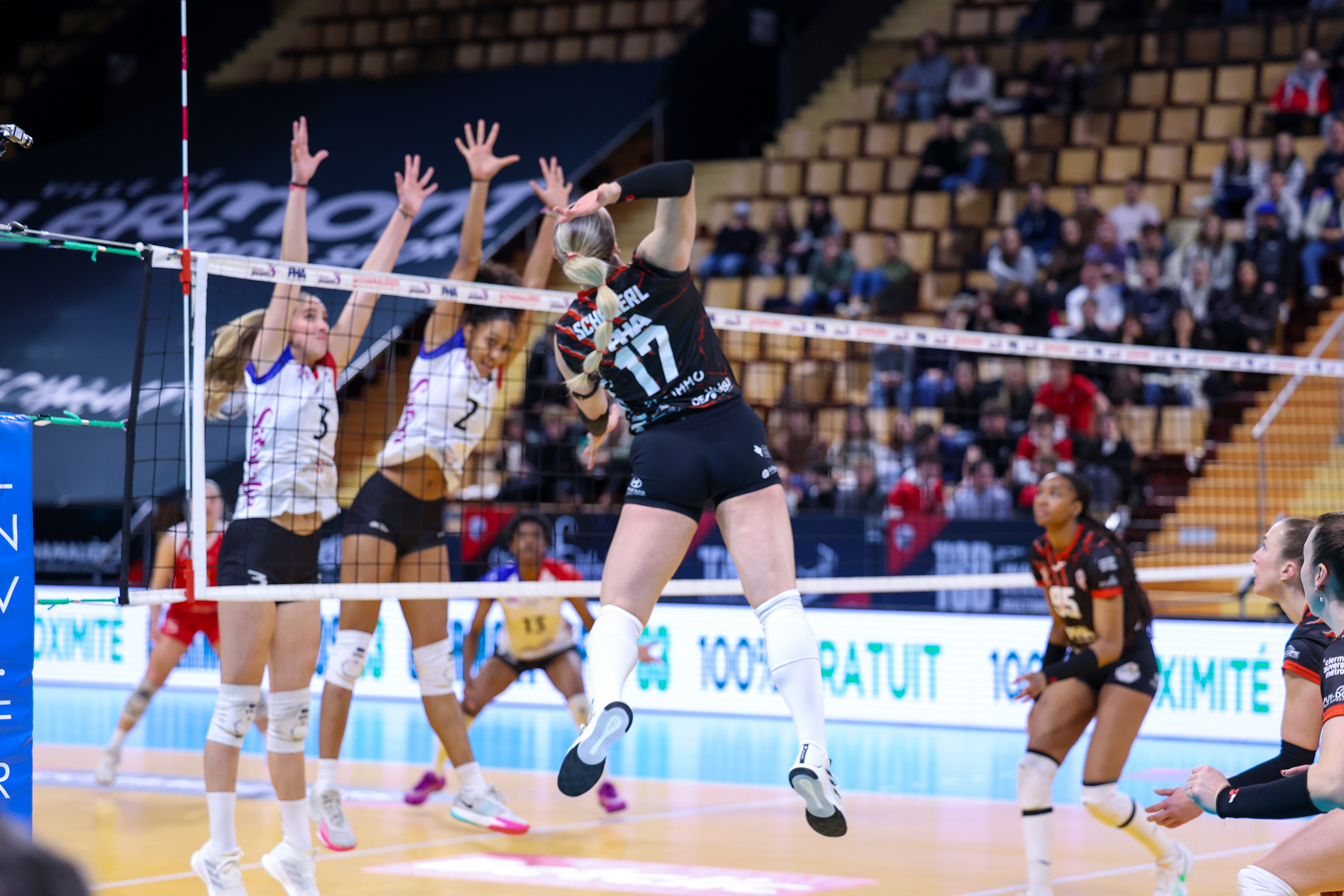 Chamalières poursuit sa progression face à France Avenir